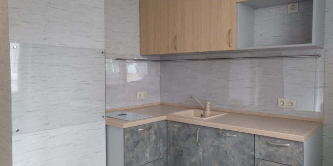 Прозрачный фартук для кухни из монолитного поликарбоната 600*520*3мм Прозрачный фартук для кухни из монолитного поликарбоната 600*520*3мм